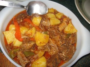 kaldereta-philippine food